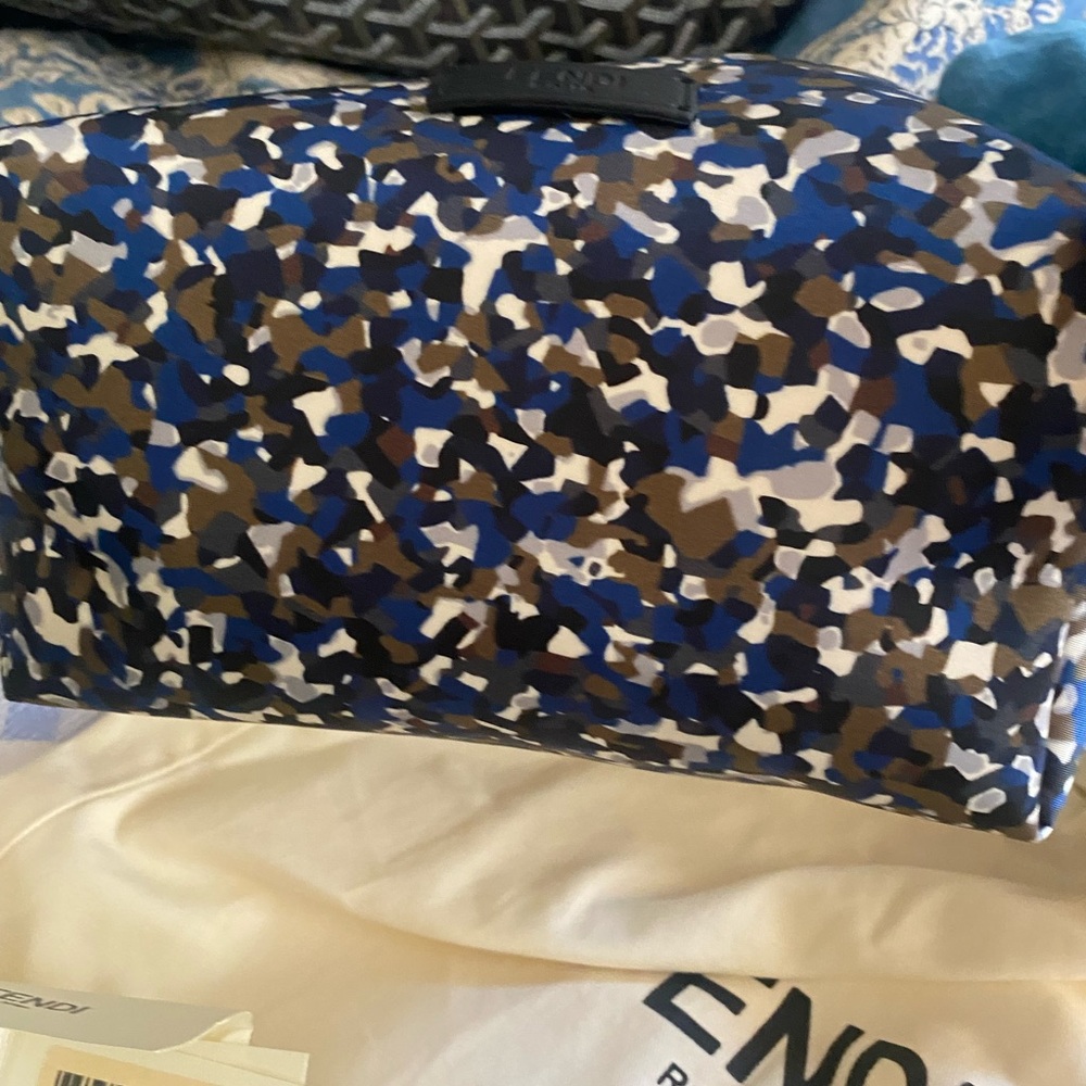 Fendi Roma - Picture 7 of 8